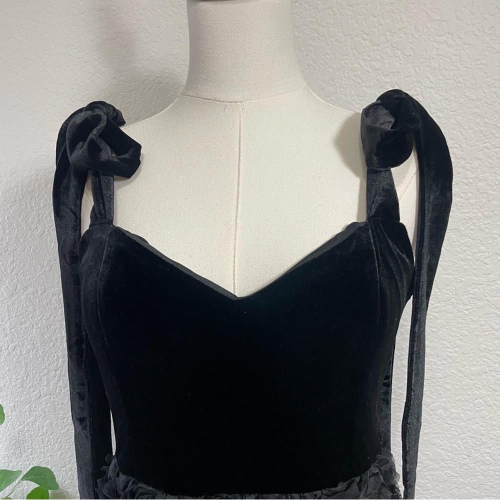 Lulu's Black Velvet Midi Dress - Picture 4 of 10